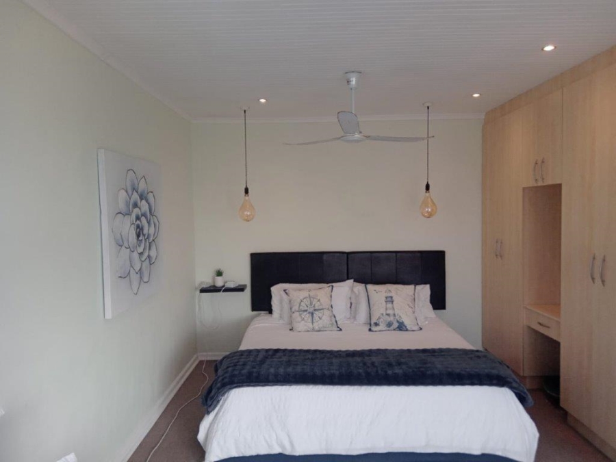5 Bedroom Property for Sale in Paradise Beach Eastern Cape